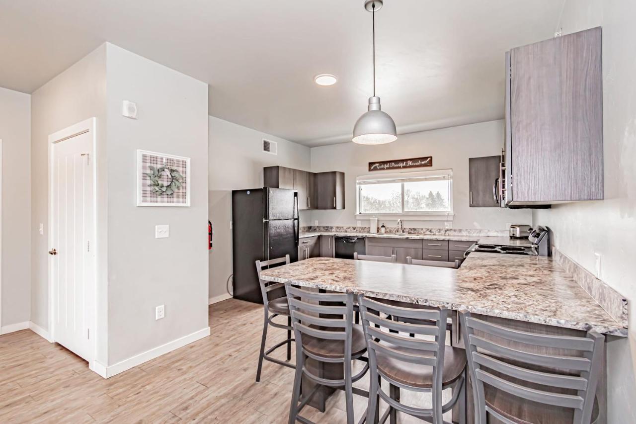 Bringham'S Mill Apartments Perfect For Groups Full Kitchen Gym And Free Parking Rexburg Esterno foto