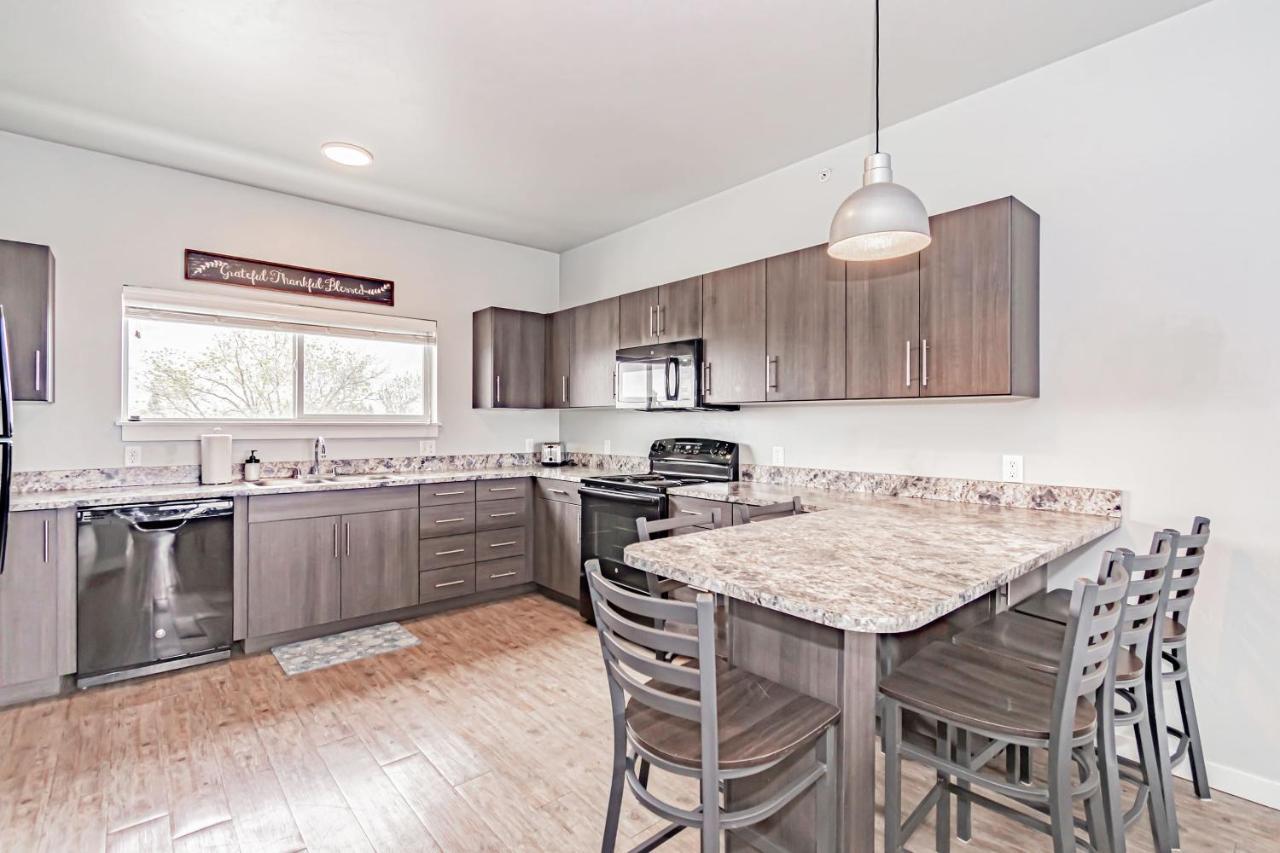 Bringham'S Mill Apartments Perfect For Groups Full Kitchen Gym And Free Parking Rexburg Esterno foto