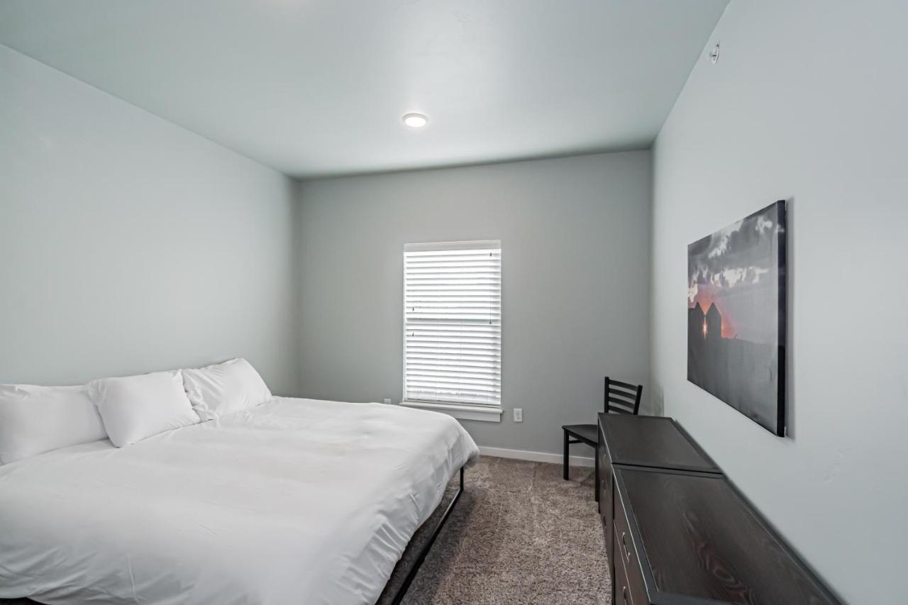 Bringham'S Mill Apartments Perfect For Groups Full Kitchen Gym And Free Parking Rexburg Esterno foto